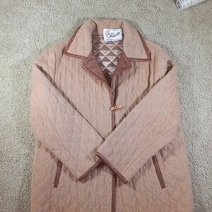 Vintage Camel Hair w/leather trim toggle style closure Fleurette